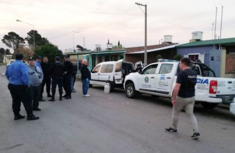 Detuvieron a una pareja acusada de cometer robos en campos de La Pampa