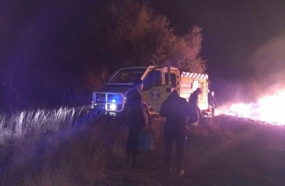 Al interior de San Luis el fuego no da tregua