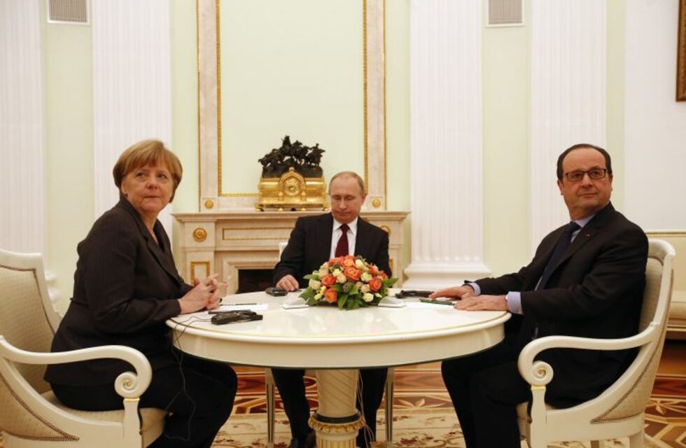 Hollande y Merkel presionaron a Putin a comprometerse con la tregua en Siria