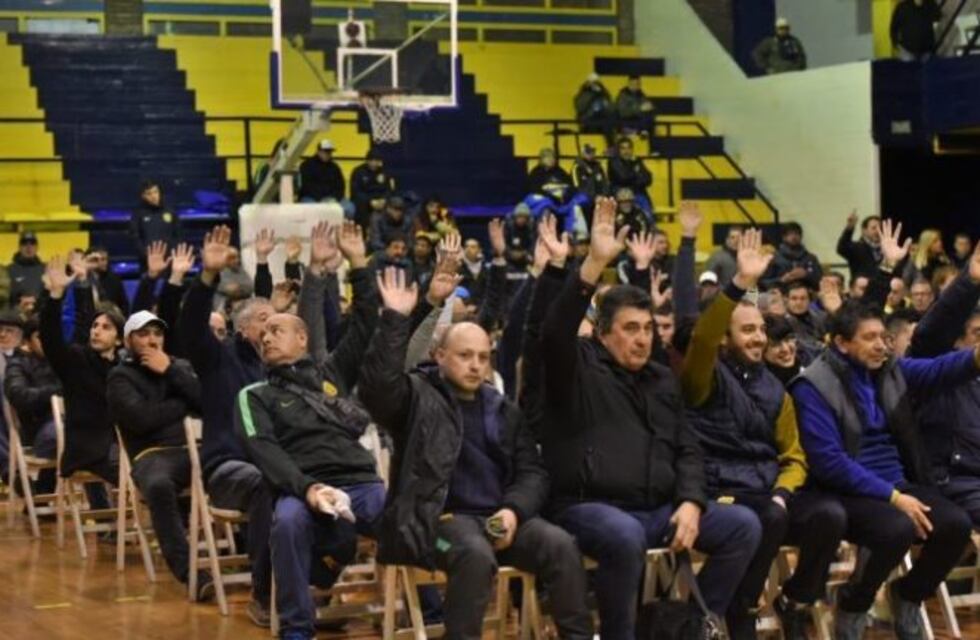 Renunciaron revisores de cuenta de Central: "La dirigencia es la orquesta del Titanic"