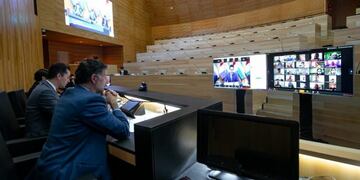 La legislatura sesionó por primera vez en la historia, de forma virtual\u002E