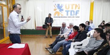 MINISTRO CABALLERO PRESENTÓ LAS LEYES DE SOFTWARE