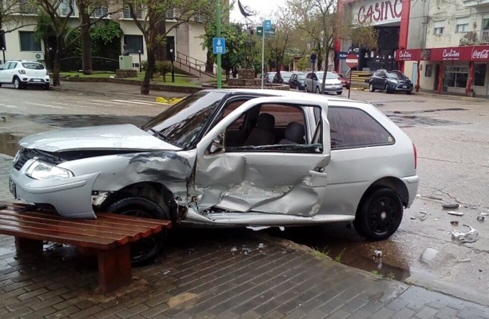 Impactante choque en la madrugada de este viernes