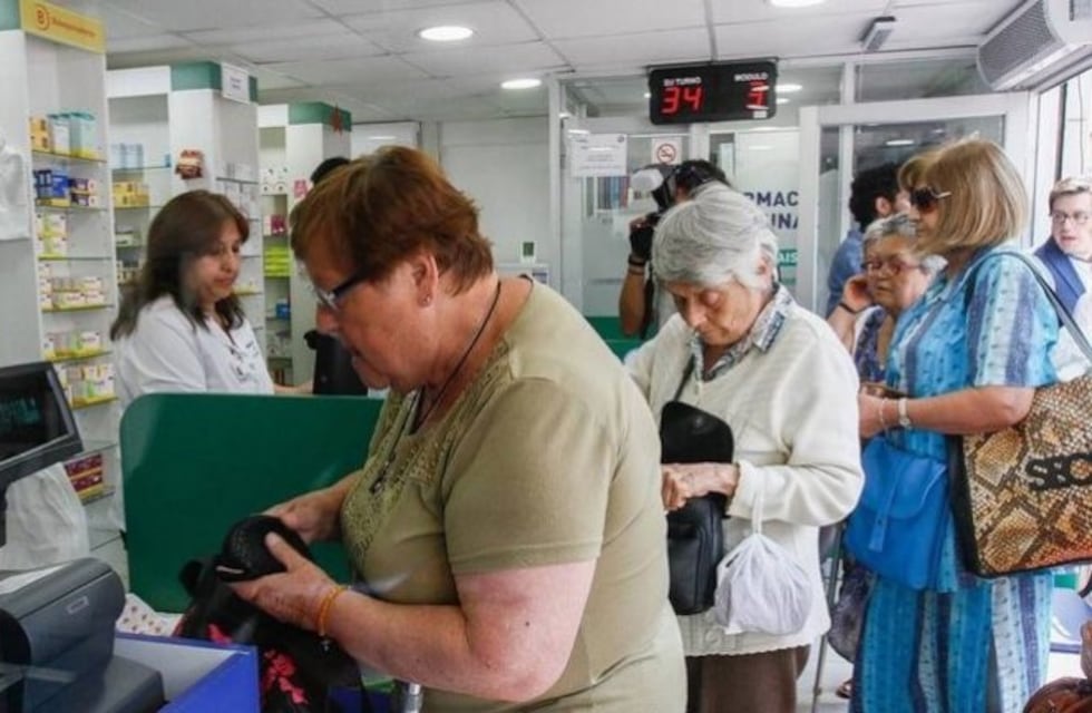 Farmacias de Corrientes prevén un corte en el servicio a Pami