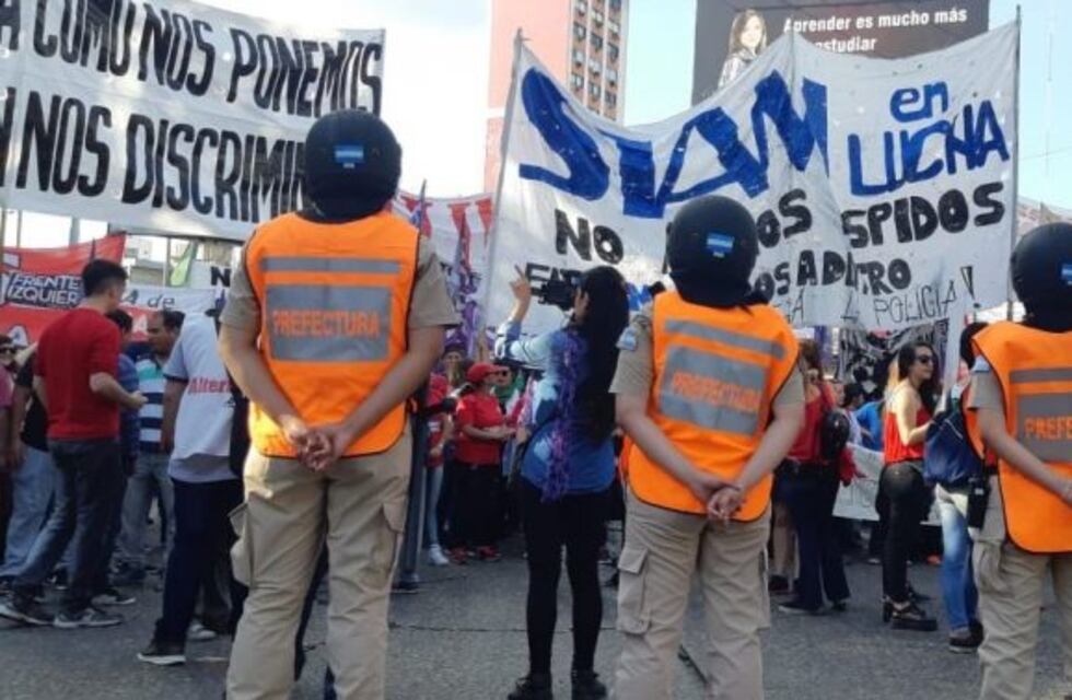 Los trabajadores liberaron el Puente Pueyrredón