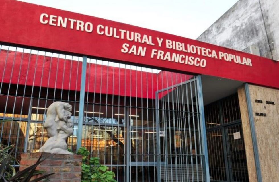 Por un accidente laboral podrían rematar el edificio de la Biblioteca Popular de San Francisco