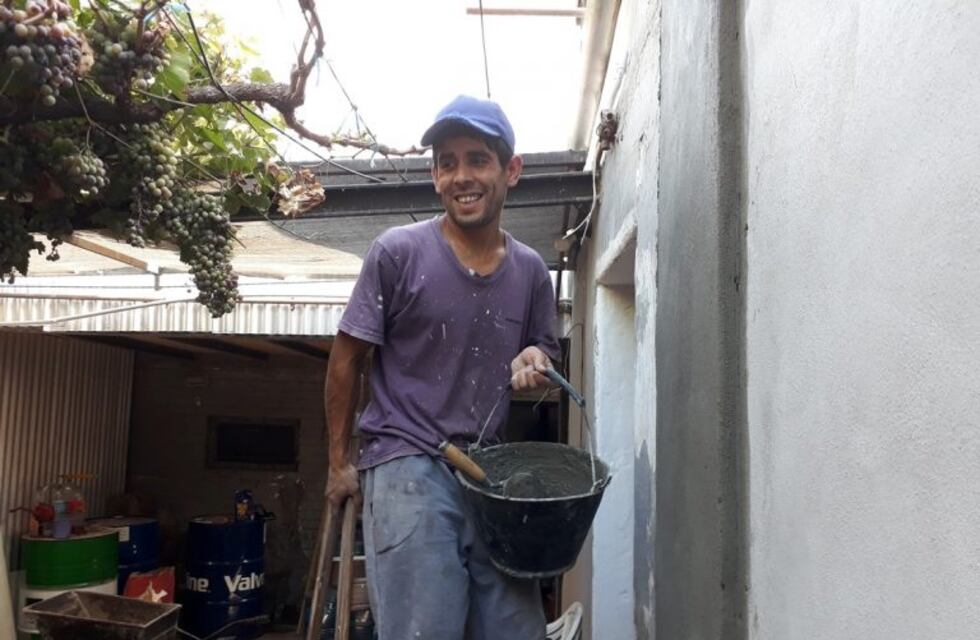 El albañil que devolvió $250.000 trabajará en el Municipio de Alvear