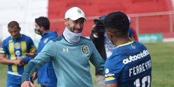 El Kily González le pidió a Maradona que se amigue con Verón (@CARCoficial)