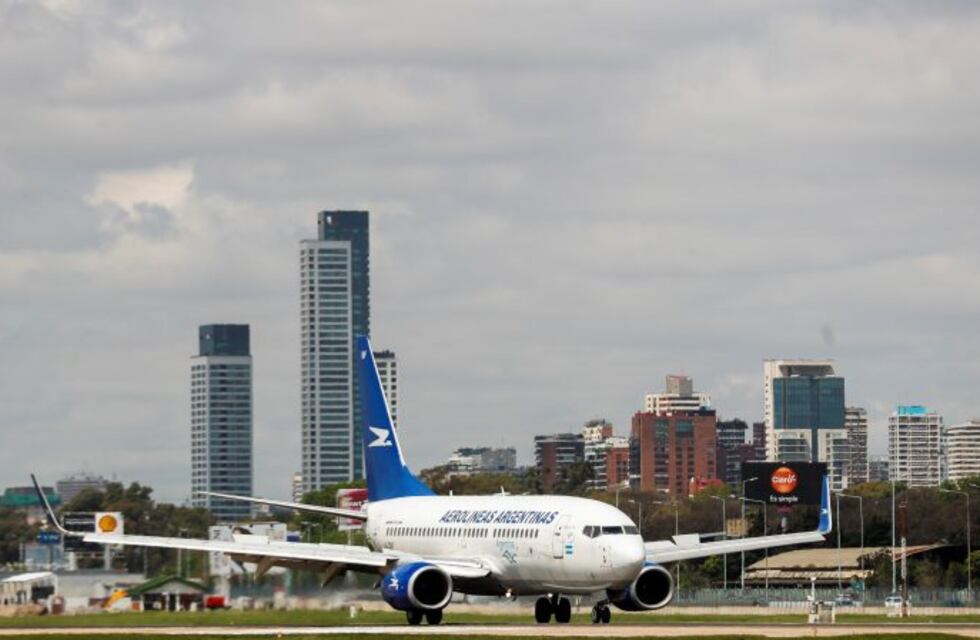 Aerolíneas Argentinas eliminará la clase ejecutiva de sus vuelos de cabotaje y regionales