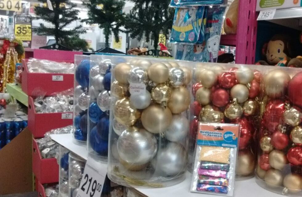 El arbolito navideño, completo con luces y todo, desde $ 970