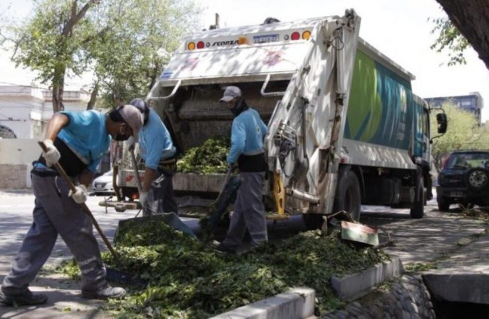 Ciudad asiste a familias afectadas por la tormenta