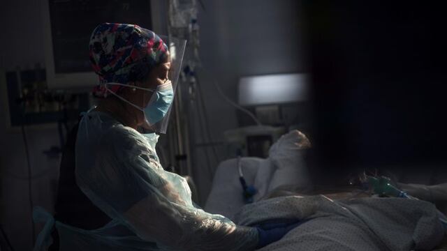 Indignante: denuncian que cremaron por error el cuerpo de un familiar que murió por Covid