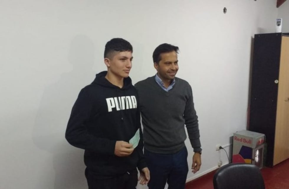 Carlos Paz: la Municipalidad entregó una ayuda económica a Italo Ibarra Livetti