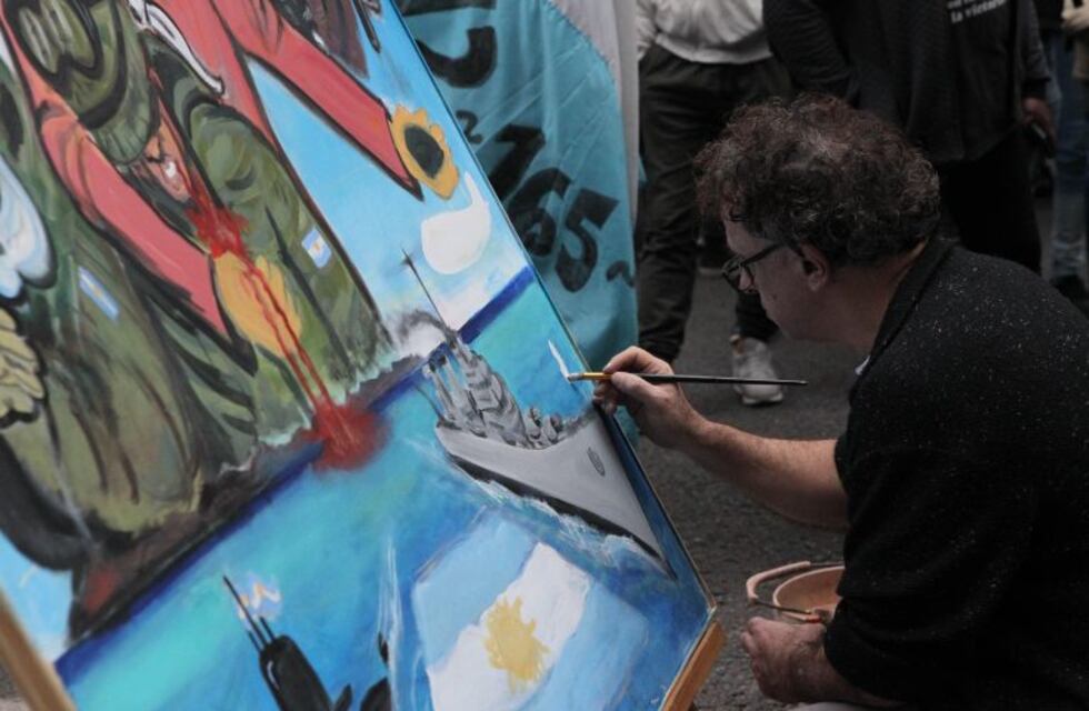 Manifestantes claman que "sin soberanía no hay nación" para recuperar Malvinas