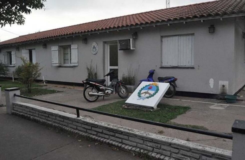 Tras una discusión de pareja, una joven de 18 años hirió a su novio con un cuchillo en el cuello