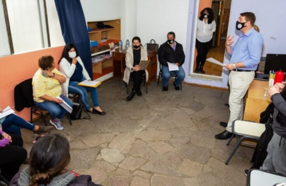 Pobladores del Barrio Tierras para Todos se reunieron con el Intendente Biss