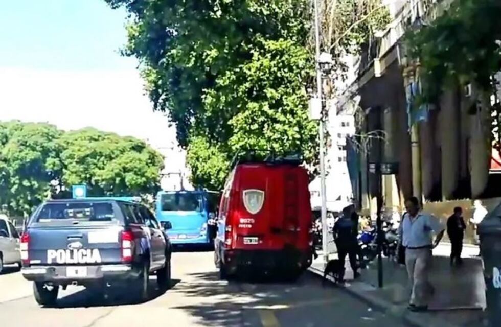 Desalojaron el anexo del Senado de la Nación por otra falsa alarma por explosivos