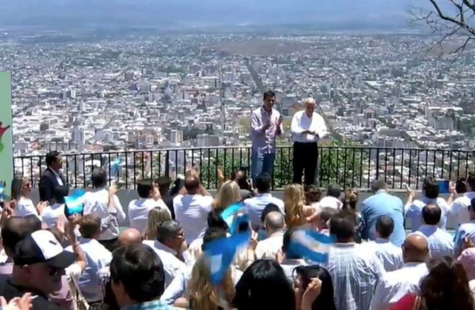 Así fue el cierre de campaña de Roberto Lavagna y Juan Manuel Urtubey en Salta