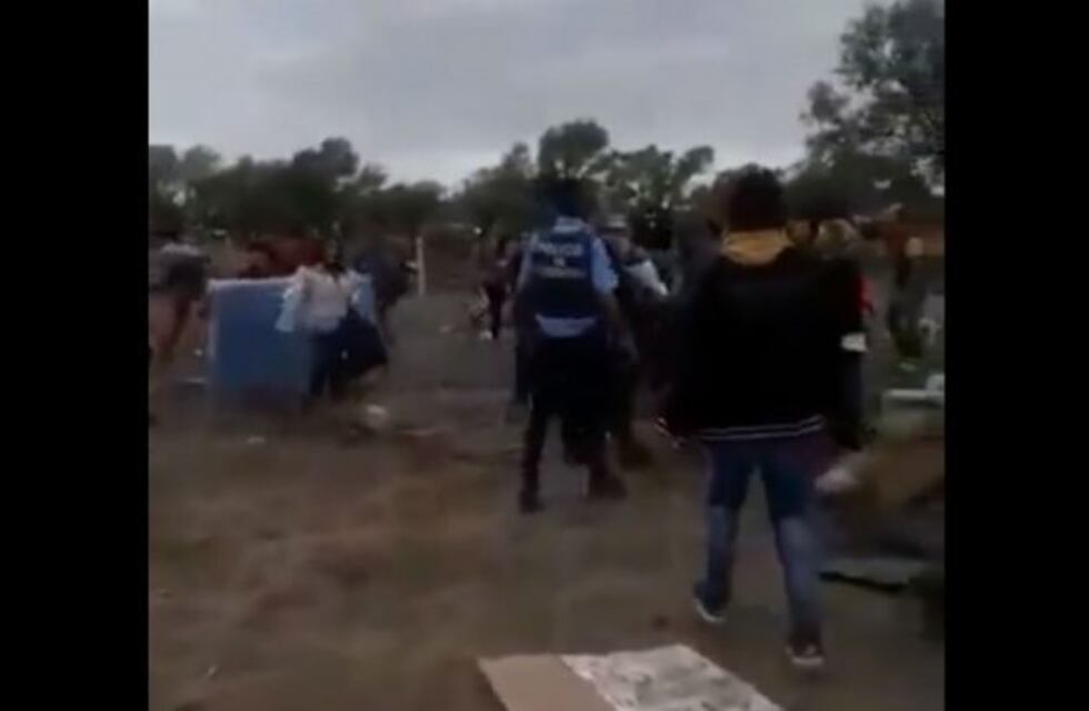 Reprimieron a vecinos que volvieron a ocupar terrenos de Parque Esperanza