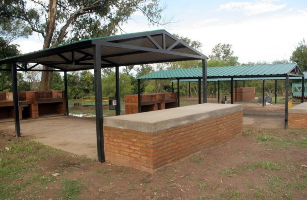 El Municipio de Arroyito continúa con la recuperación de la costanera