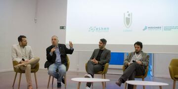 Hugo Passalacqua gobernador de Misiones en la reunión de Misiones y Euskadi en San Sebastián\u002E (Gobierno)