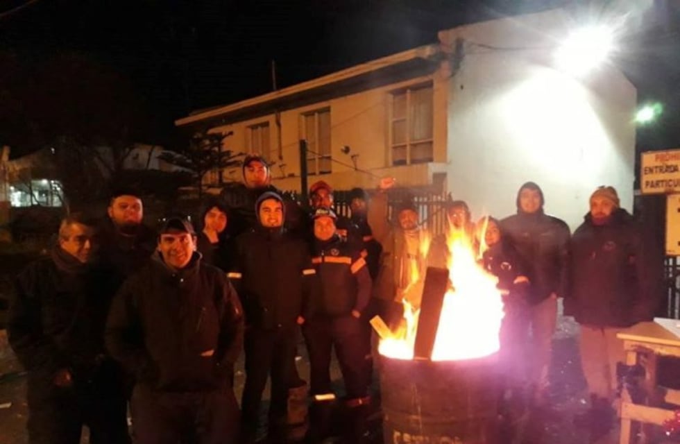Río Gallegos: trabajadores siguen con medida de fuerza