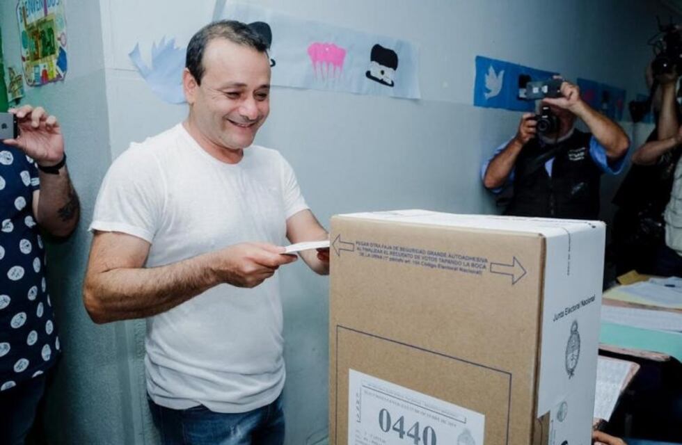 Votó Herrera Ahuad y destacó el clima de paz en la Provincia