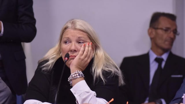 DYN07, BUENOS AIRES, 26/04/2017, LA COMISIu00d3N DE RELACIONES EXTERIORES DE LA Cu00c1MARA DE DIPUTADOS DE LA NACIu00d3N,ENCABEZADA POR ELISA CARRIO, MANTIENE UNA REUNIu00d3N PARA TRATAR DIVERSAS DECLARACIONES DE REPUDIO Y PREOCUPACIu00d3N SOBRE LA SITUACIu00d3N EN VENEZUELA. FOTO:DYN/LUCIANO THIEBERGER. ciudad de buenos aires elisa carrio reunion comision de relaciones exteriores de la camara de diputados reuniones de comision