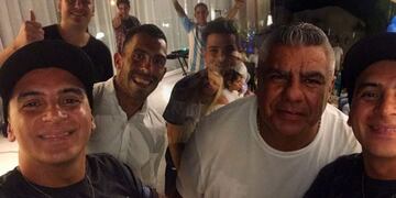 Carlos Tevez celebró su cumpleaños con la presencia de \