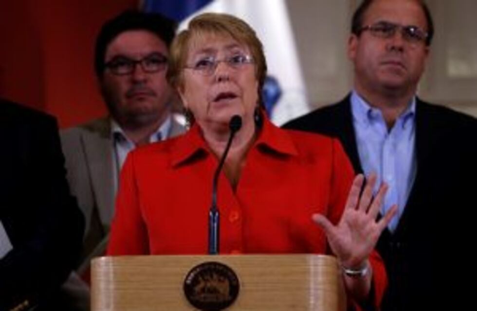 Michelle Bachelet aseguró que la emergencia originada por los incendios en Chile "está llegando a su fin"