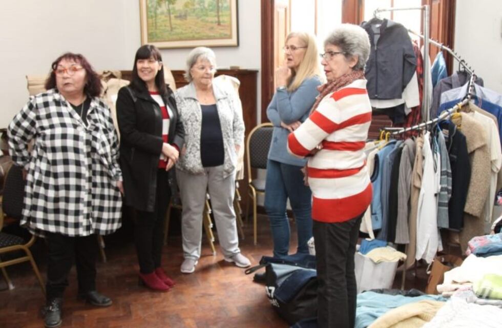Merenderos de Miraflores recibirán un ropero solidario
