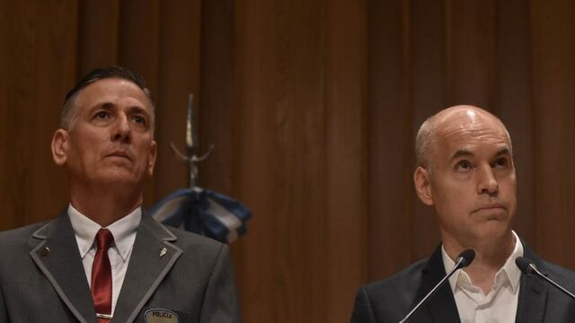 DYN05, BUENOS AIRES 29/012/16, EL JEFE DE GOBIERNO PORTEu00d1O, HORACIO RODRu00cdGUEZ LARRETA, PRESENTA AL NUEVO JEFE DE LA POLICu00cdA DE LA CIUDAD DE BUENOS AIRES, JOSu00c9 PEDRO POTOCAR, DURANTE UN ACTO QUE CONTO CON LA PRESENCIA DE LA MINISTRA DE SEGURIDAD DE LA NACIu00d3N, PATRICIA BULLRICH.FOTO-DYN-EZEQUIEL PONTORIERO. ciudad de buenos aires Horacio Rodriguez Larreta jose pedro potocar presentaron al nuevo jefe de la Policia de la Ciudad