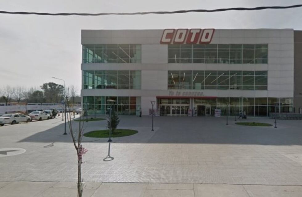 En una discusión de tránsito, un hombre golpeó a una mujer por "Feminazi pañuelito verde"