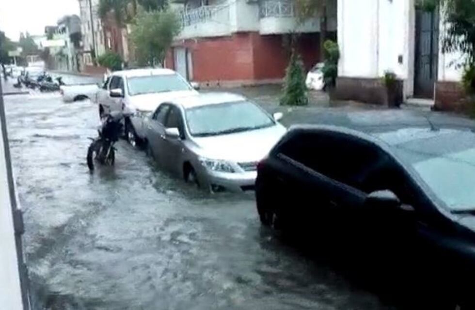 Comenzó el temporal en Corrientes: inundaciones en Capital y el Interior