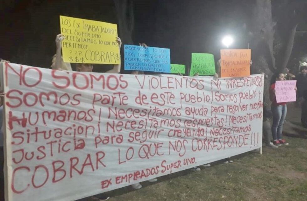 Los trabajadores despedidos de Super Uno vuelven a movilizarse