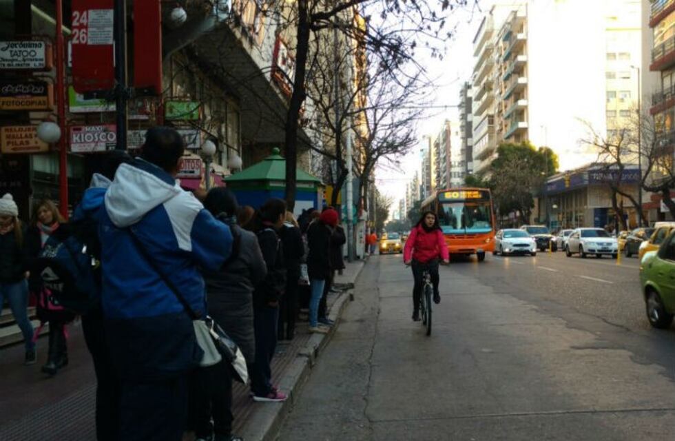 Fracasó la sesión para declarar servicio esencial al transporte