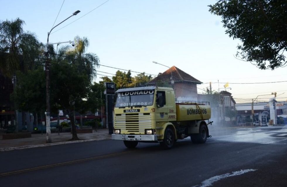 La municipalidad de Eldorado volvió a desinfectar la avenida San Martín