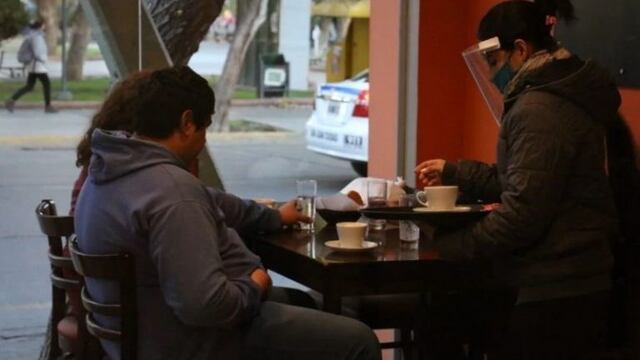 Los bares, cafés y restaurantes tienen horario extendido en San Juan/ Diario de Cuyo