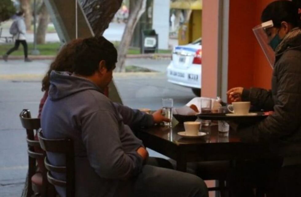 San Juan: bares y restaurantes tienen un 70% de reserva para el Día del Amigo