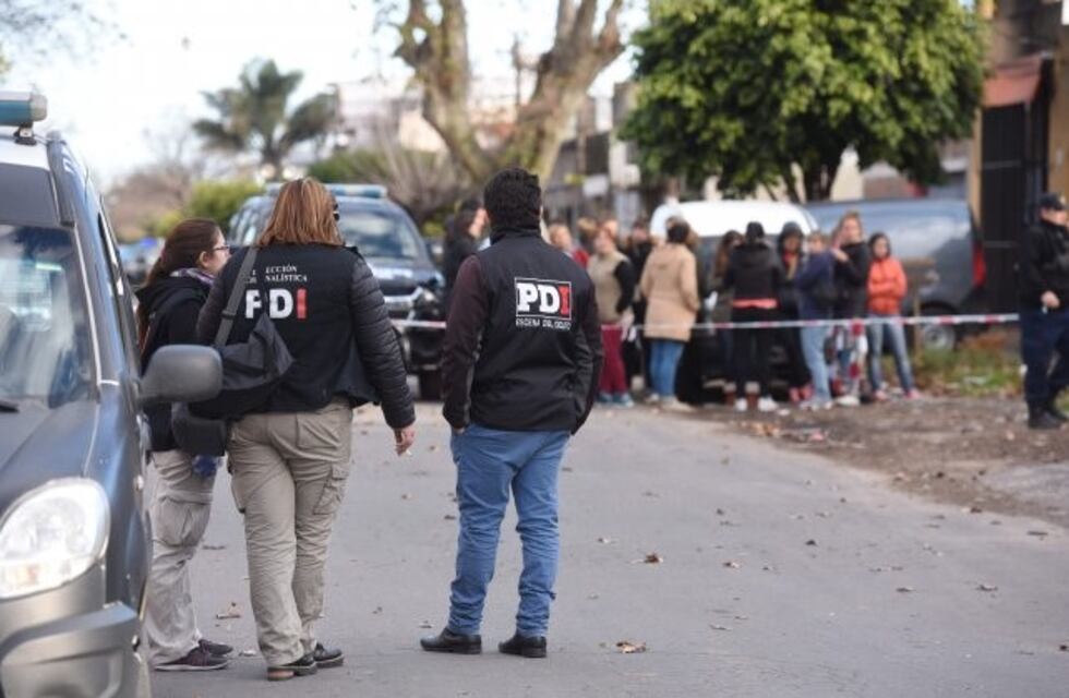 Buscan a testigo clave en el caso de una mujer que habría sido asesinada por su hijo