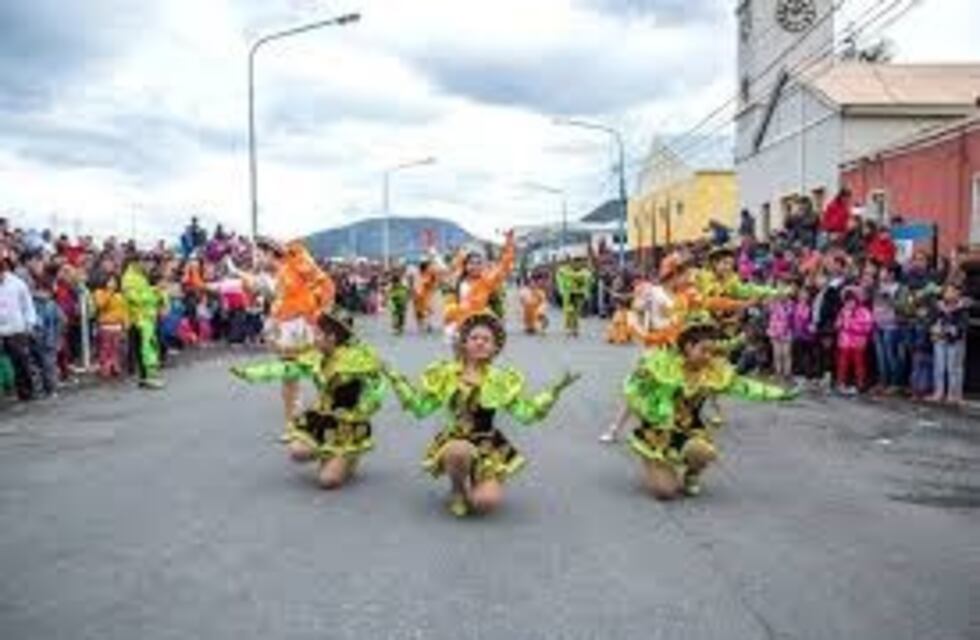 El carnaval comienza este sábado en Los Fueguinos y se prepara la Gala