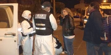 Encontraron un cuerpo en la caja de una camioneta\u002E (Fiscales Penales)