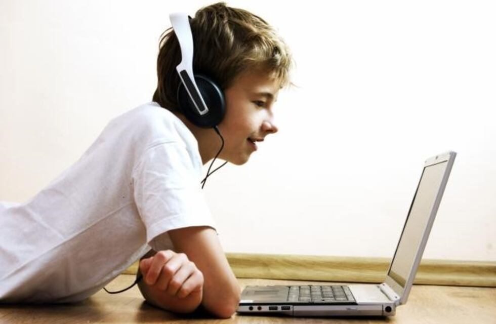 Carlos Paz: 700 alumnos del CEM pueden continuar con sus clases de manera virtual