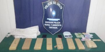 Incautaron 9 kilos de marihuana en el norte salteño\u002E (Policía de Salta)