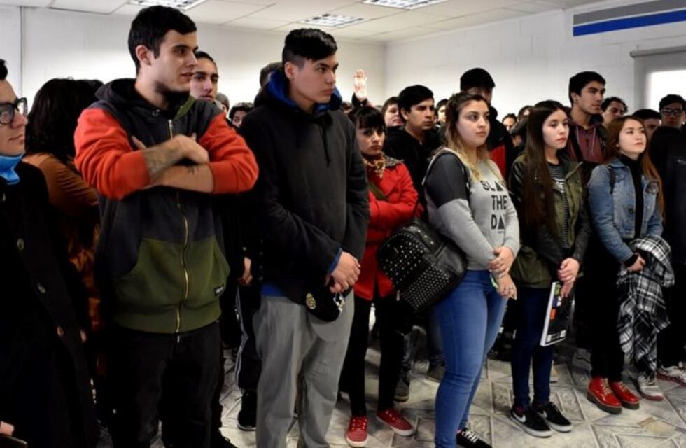 Promueven capacitaciones para el primer empleo de jóvenes