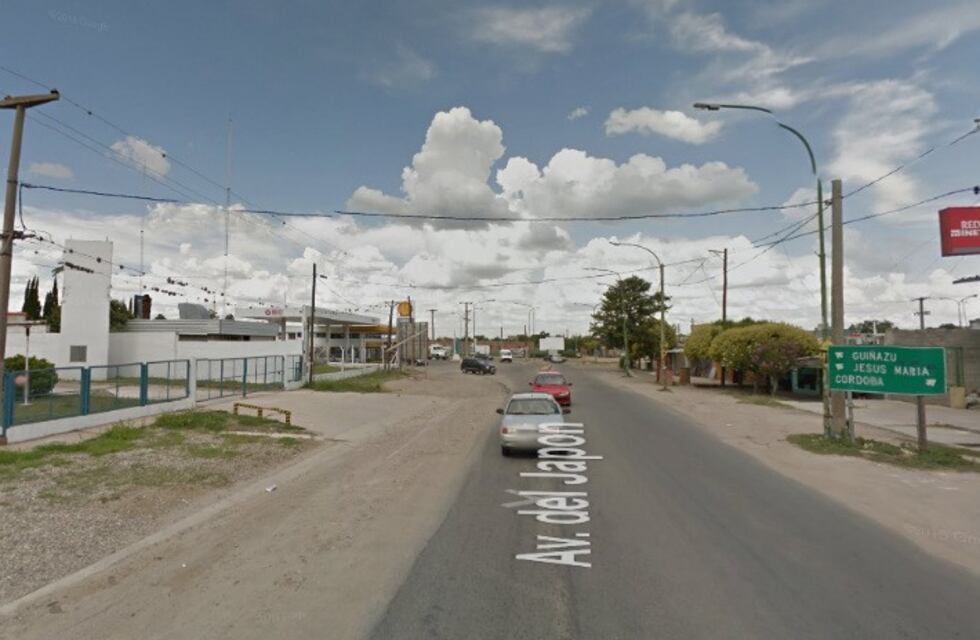 Murió un motociclista aplastado por la rueda de un camión en avenida Japón