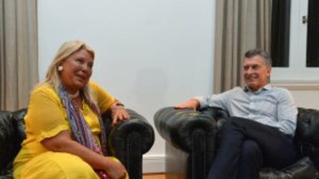 DYN21,BUENOS AIRES 14/11/16, EL PRESIDENTE MAURICIO MACRI CENA HOY EN LA RESIDENCIA DE OLIVOS CON LA DIPUTADA DE CAMBIEMOS ELISA CARRIu00d3.FOTO:DYN/PRESIDENCIA.