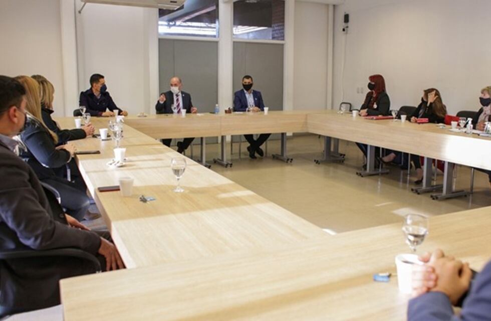 Educación: Lichtmajer recibió a representantes de jardines maternales