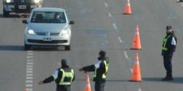 Los operativos viales continuaru00e1n durante toda la noche de este domingo. En tanto que para Au00f1o Nuevo, se prevu00e9 la misma modalidad de controles.