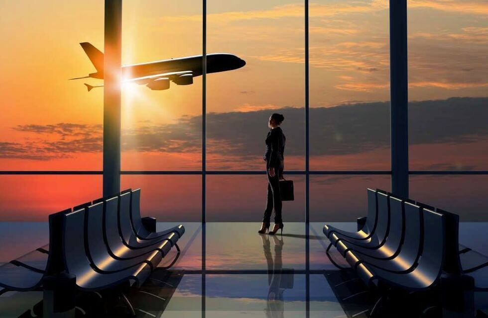 El Gobierno desaconseja viajar al exterior: las restricciones en cada país